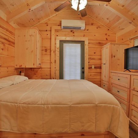 Bryce Cabin Lookout Mtn Tiny Home W Swim Spa Chattanooga Exterior photo