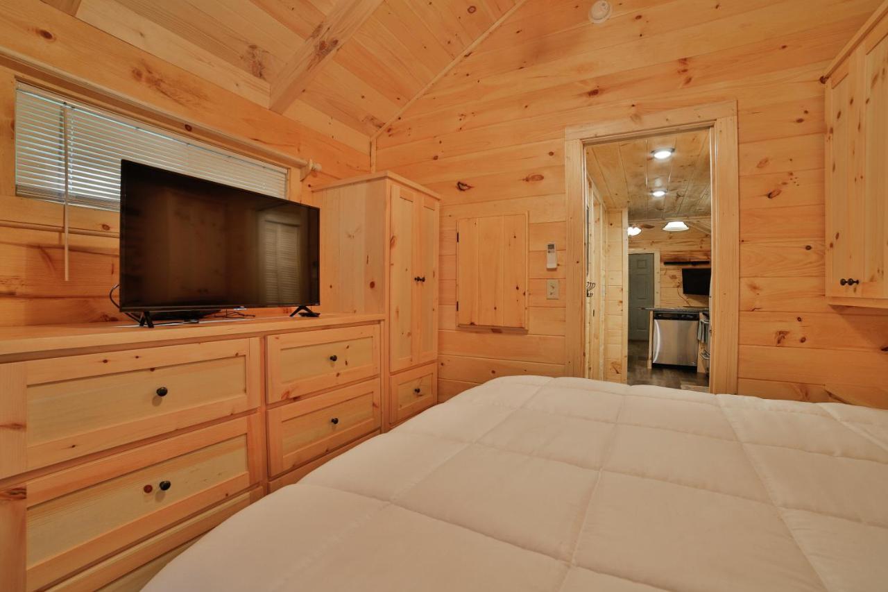Bryce Cabin Lookout Mtn Tiny Home W Swim Spa Chattanooga Exterior photo